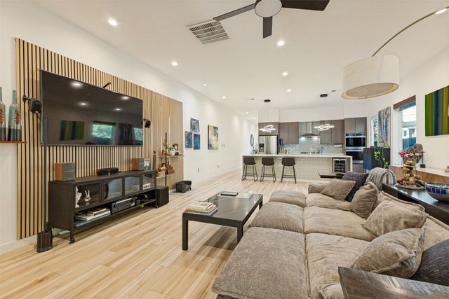 3912 Munger Avenue, Dallas, TX 75204