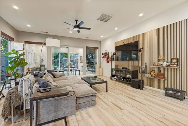 3912 Munger Avenue, Dallas, TX 75204