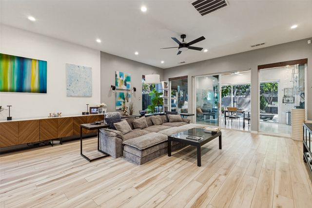 3912 Munger Avenue, Dallas, TX 75204