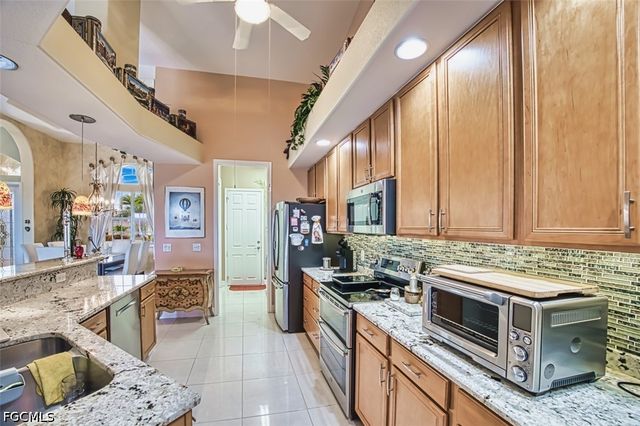 8356 Southwind Bay CIR, Fort Myers, FL 33908