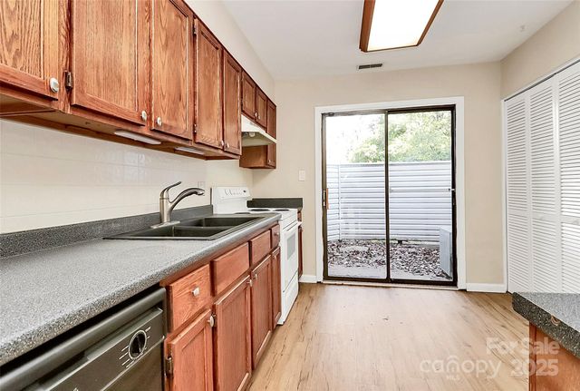 8022 Princess Ann Drive, Charlotte, NC 28212