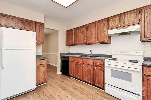 8022 Princess Ann Drive, Charlotte, NC 28212