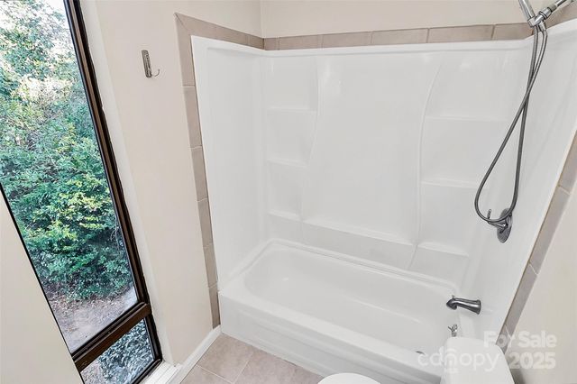 8022 Princess Ann Drive, Charlotte, NC 28212