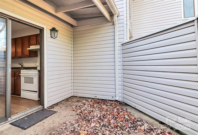 8022 Princess Ann Drive, Charlotte, NC 28212