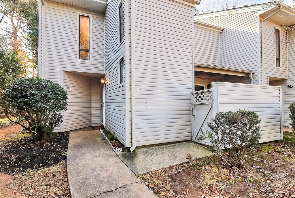 8022 Princess Ann Drive, Charlotte, NC 28212