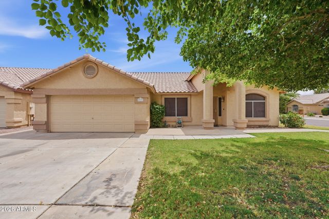 937 S SAN JOAQUIN Court, Gilbert, AZ 85296