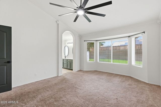 937 S SAN JOAQUIN Court, Gilbert, AZ 85296