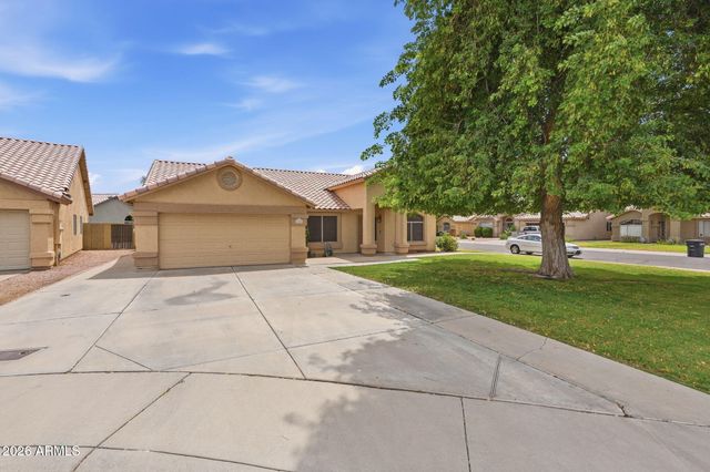 937 S SAN JOAQUIN Court, Gilbert, AZ 85296
