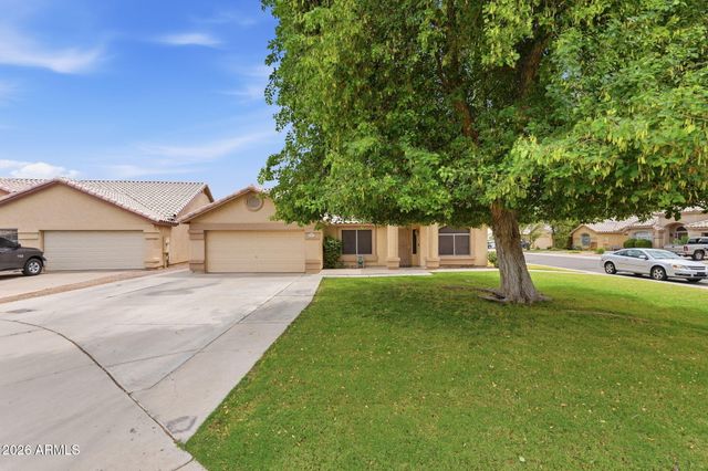 937 S SAN JOAQUIN Court, Gilbert, AZ 85296