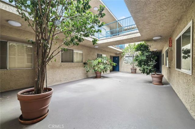 14560 Clark Street 215, Sherman Oaks, CA 91411