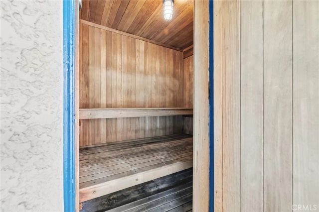 14560 Clark Street 215, Sherman Oaks, CA 91411