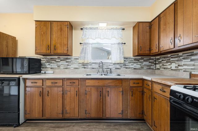 815 E 8th Street, Mishawaka, IN 46544