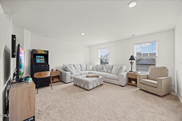 835 Golden Plum Lane, Zebulon, NC 27597