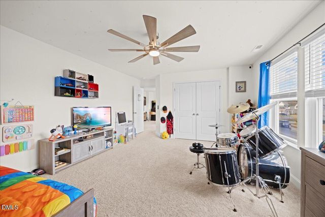 835 Golden Plum Lane, Zebulon, NC 27597