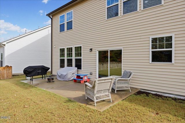 835 Golden Plum Lane, Zebulon, NC 27597