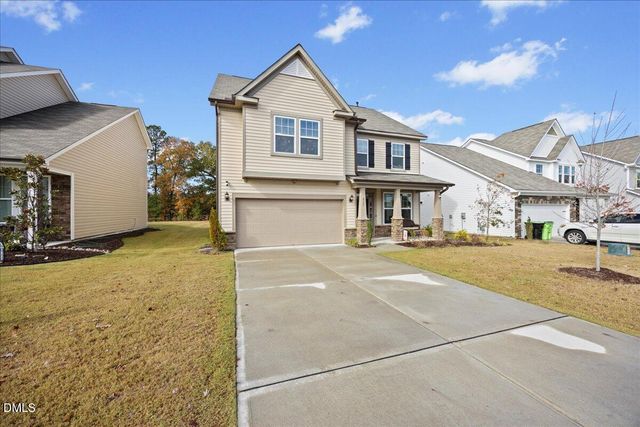 835 Golden Plum Lane, Zebulon, NC 27597