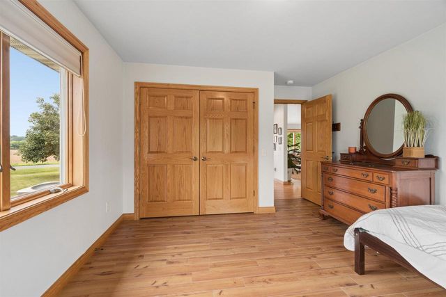2117 DEER HAVEN ROAD, Greenleaf, WI 54126