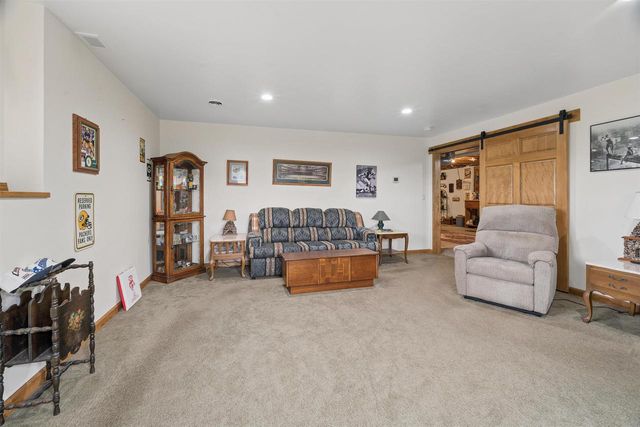 2117 DEER HAVEN ROAD, Greenleaf, WI 54126