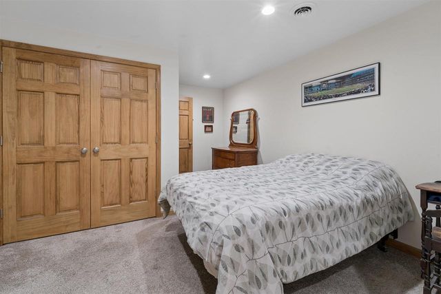 2117 DEER HAVEN ROAD, Greenleaf, WI 54126
