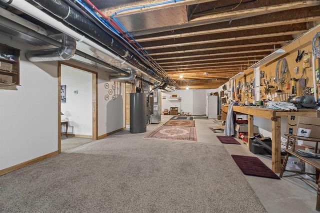 2117 DEER HAVEN ROAD, Greenleaf, WI 54126