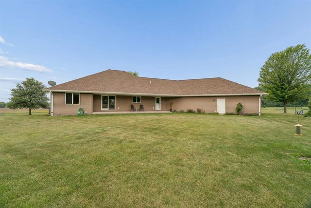2117 DEER HAVEN ROAD, Greenleaf, WI 54126