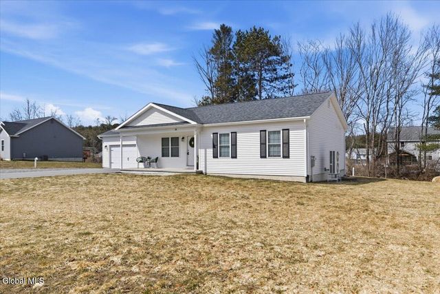 18 Wiley Way, Corinth, NY 12822
