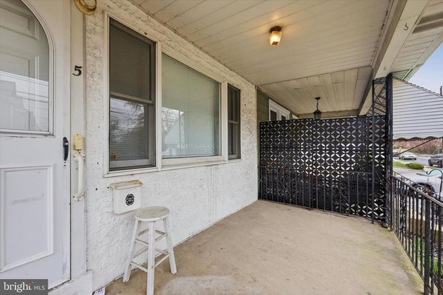 5 S WELLS AVE, Glenolden, PA 19036