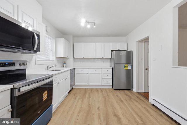 5 S WELLS AVE, Glenolden, PA 19036