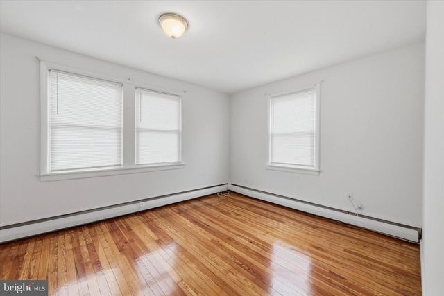 5 S WELLS AVE, Glenolden, PA 19036