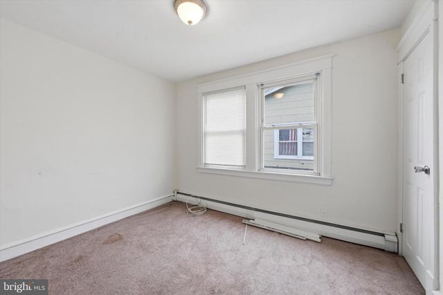 5 S WELLS AVE, Glenolden, PA 19036