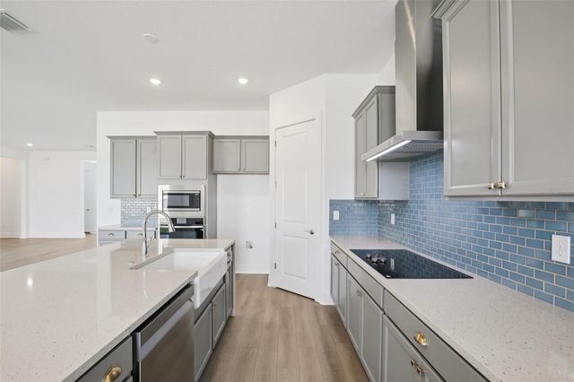 8218 GOLDEN BEACH COURT, Parrish, FL 34219