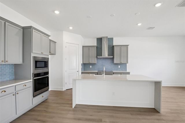 8218 GOLDEN BEACH COURT, Parrish, FL 34219