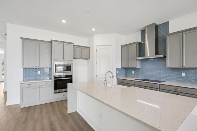 8218 GOLDEN BEACH COURT, Parrish, FL 34219