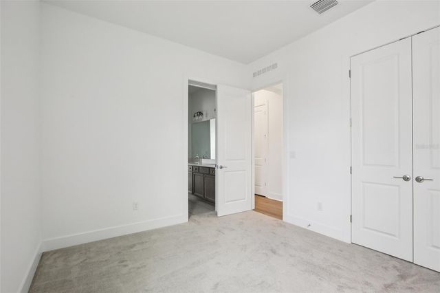 8218 GOLDEN BEACH COURT, Parrish, FL 34219