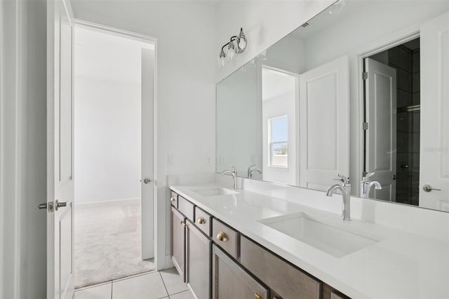 8218 GOLDEN BEACH COURT, Parrish, FL 34219