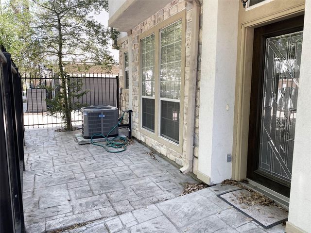 3227 Damico Street, Houston, TX 77019