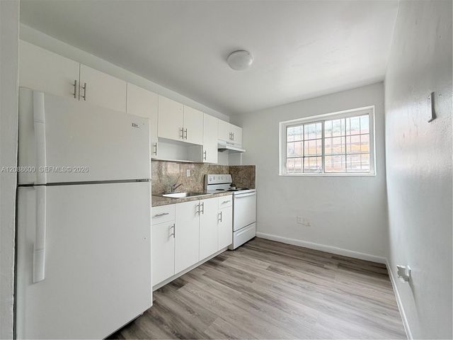 1885 NW 18th Terrace 2, Miami, FL 33125