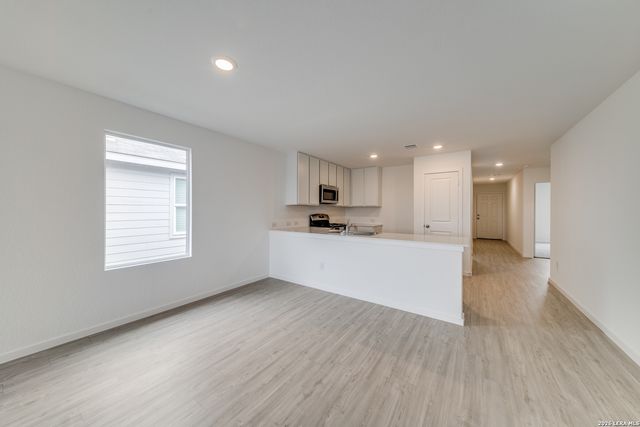 11621 Dog Rose, Converse, TX 78109