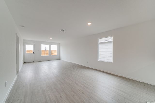 11621 Dog Rose, Converse, TX 78109