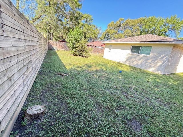 12431 Bexley Drive, Houston, TX 77099