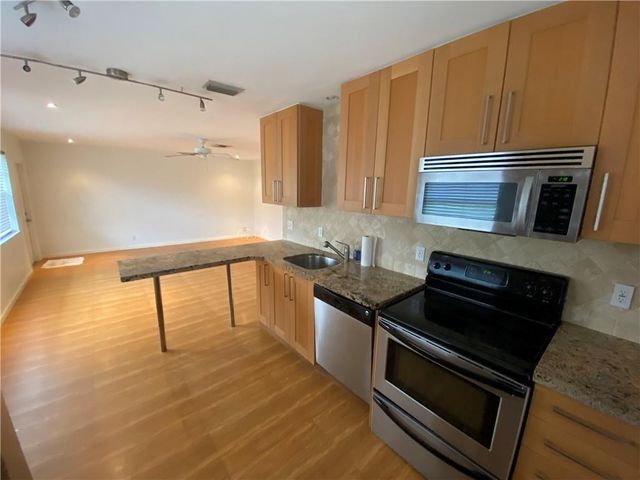 713 SE 18th Street, Fort Lauderdale, FL 33316