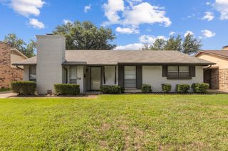 1124 Janell Drive, Irving, TX 75062