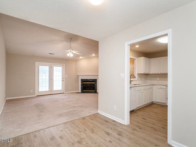 3027 Maple Avenue Apt J2, Burlington, NC 27215