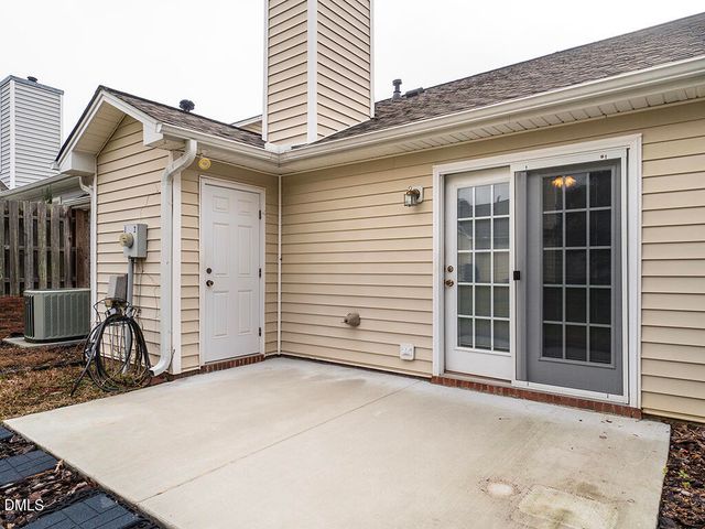 3027 Maple Avenue Apt J2, Burlington, NC 27215