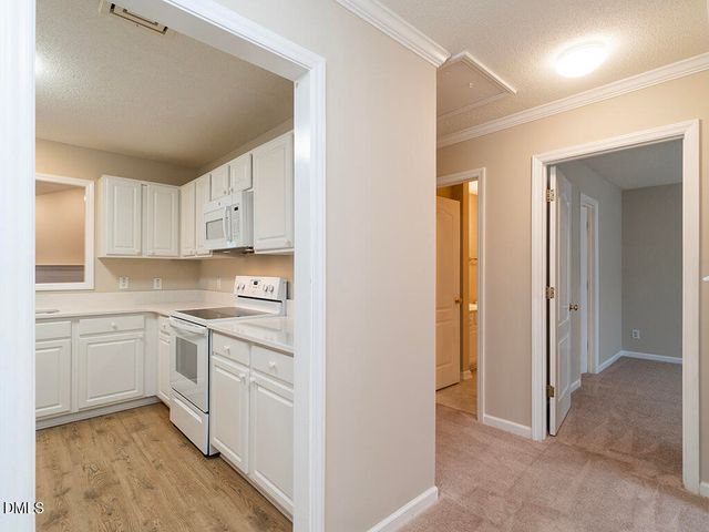 3027 Maple Avenue Apt J2, Burlington, NC 27215