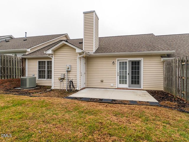 3027 Maple Avenue Apt J2, Burlington, NC 27215