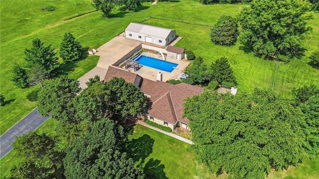 24960 Metcalf Road, Louisburg, KS 66053