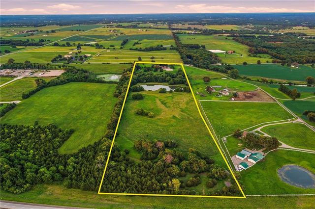 24960 Metcalf Road, Louisburg, KS 66053