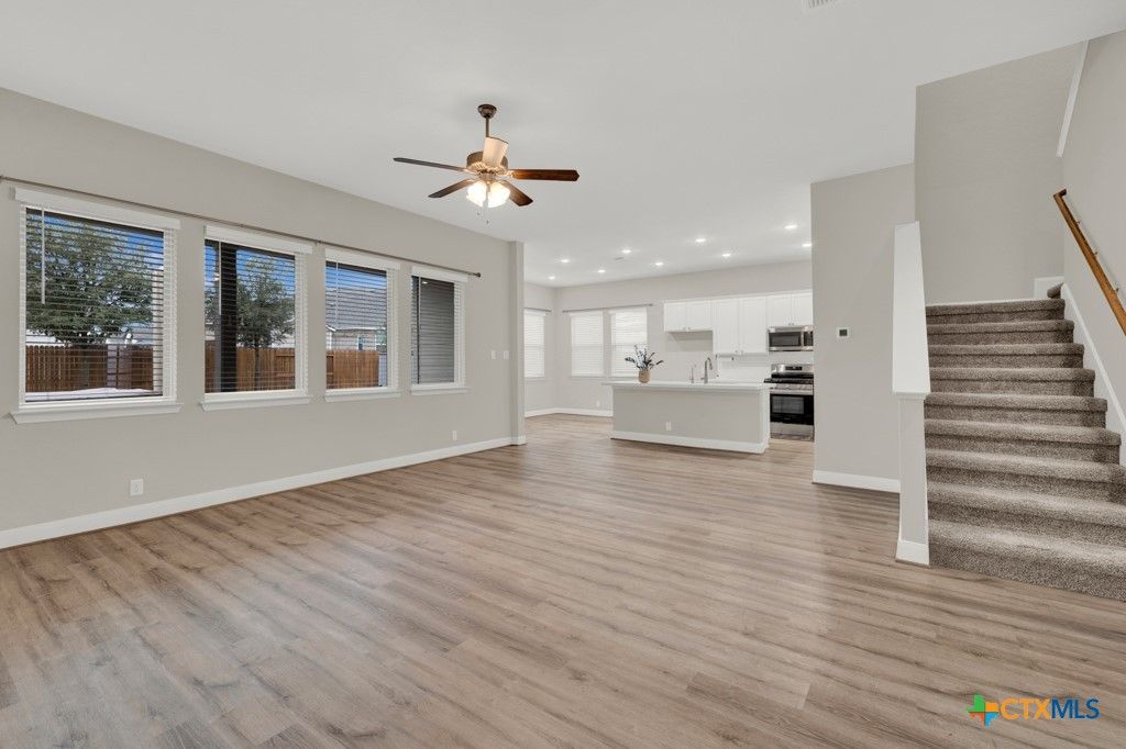 Image 10 of property listing at 2931 Aller, New Braunfels, TX 78130