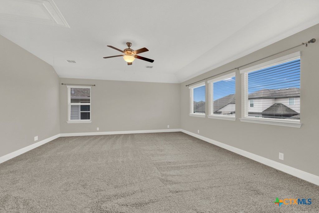 Image 20 of property listing at 2931 Aller, New Braunfels, TX 78130